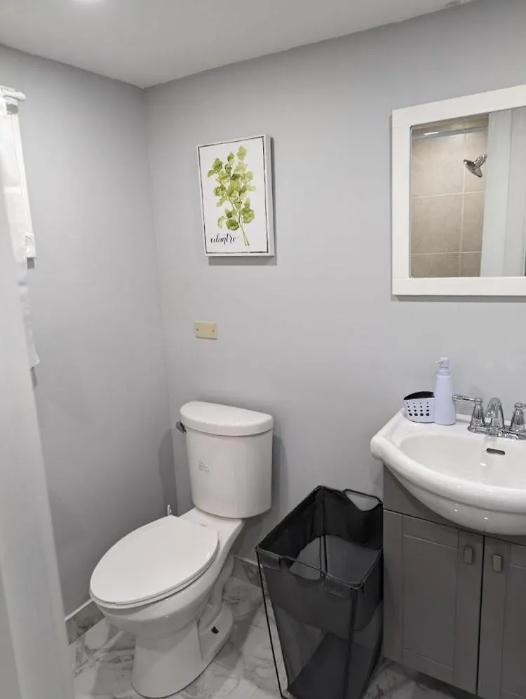 Homestay Just A Room Toronto